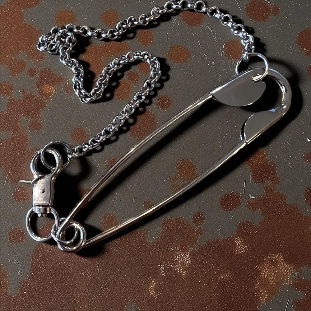 Silver toned Stainless Steel Chain with XL Safety Pin Pendant - Picture 7 of 17